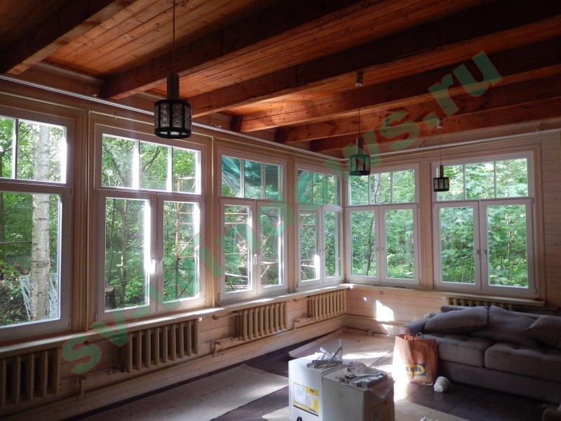 Монтаж деревянных окон для частного дома